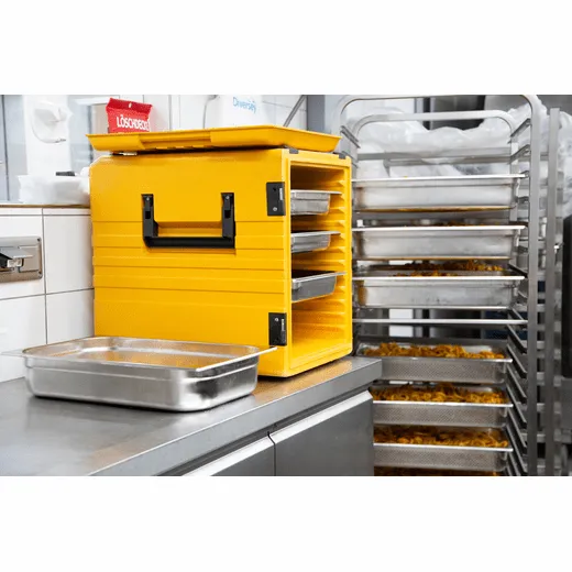 Rieber Thermoport orange auf Arbeitstisch