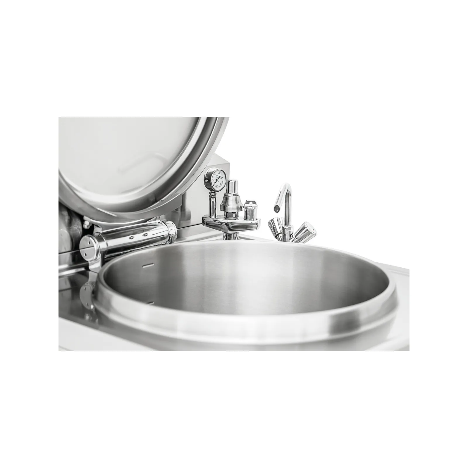Bartscher 280015 Kochkessel E113L Nahansicht Wasserhahn, offener Deckel