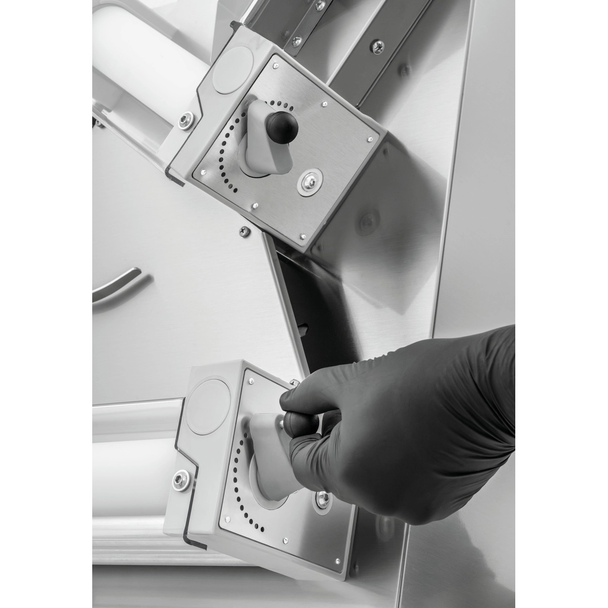 Bartscher 101880 Teigausrollmaschine 11  