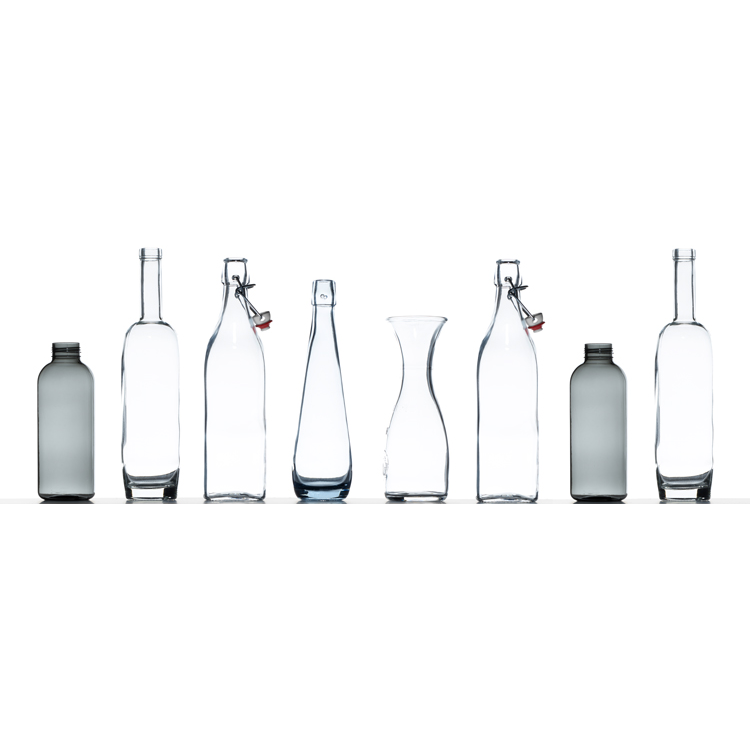 Hobart Flaschenspuelsystem 2, Glasflaschen, Vasen, Karaffen, Flaschenkollektion, Transparente Glasflaschen